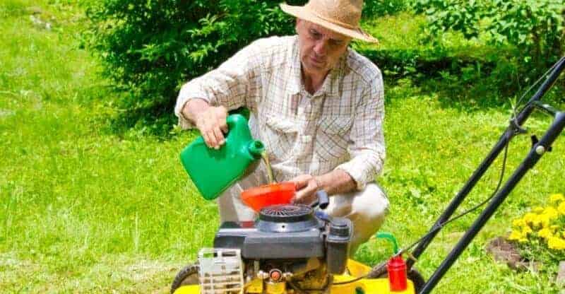 how much oil does a lawnmower take